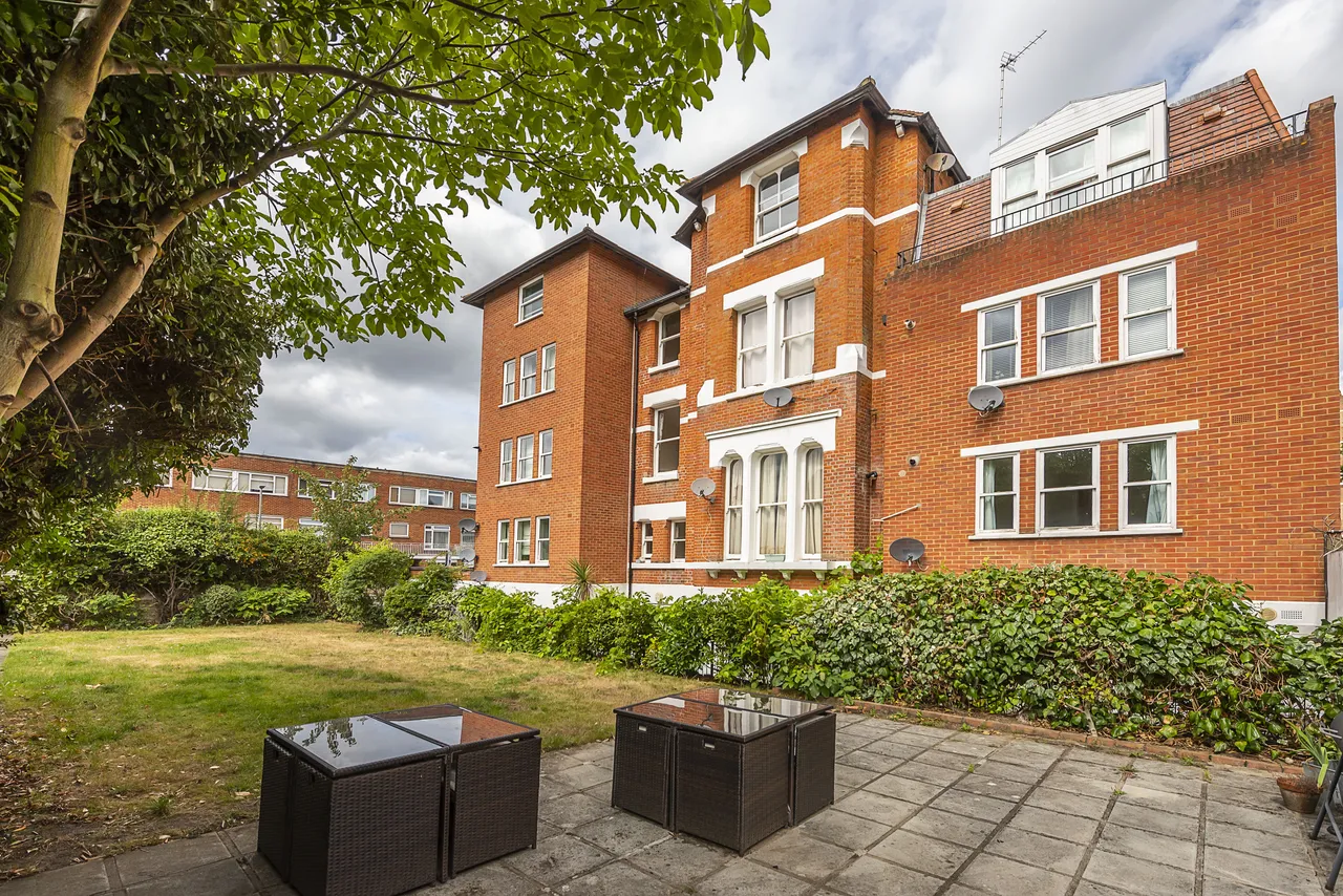 Upper Richmond Road, London, SW15, photo 9