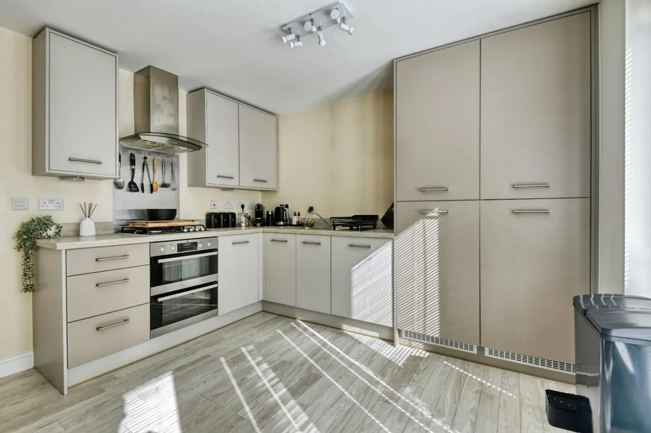 Cheddleton Close, Amington, B77, photo 7