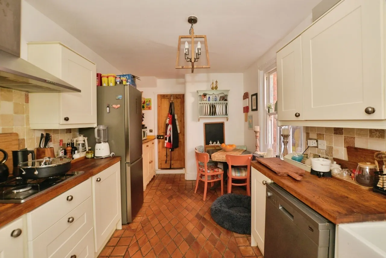 Chart Road, Folkestone, Kent, CT19, photo 3