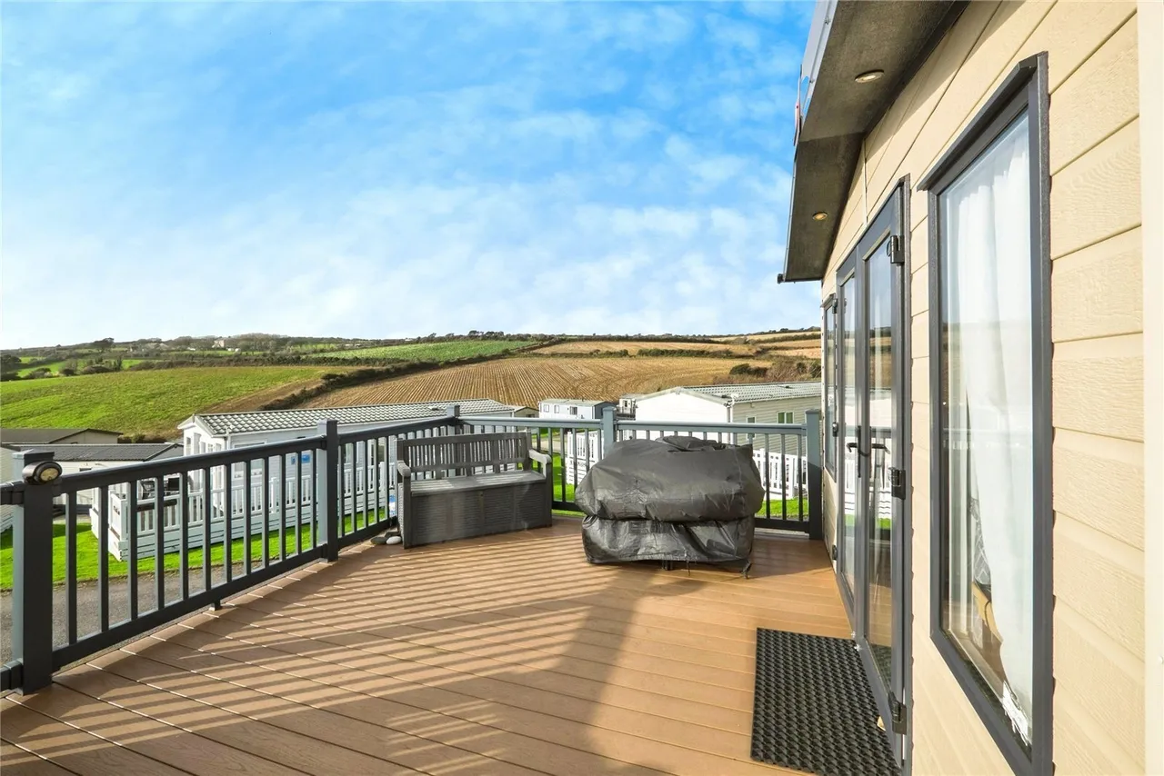 Wheal End, Praa Sands Holiday Village, TR20, photo 11