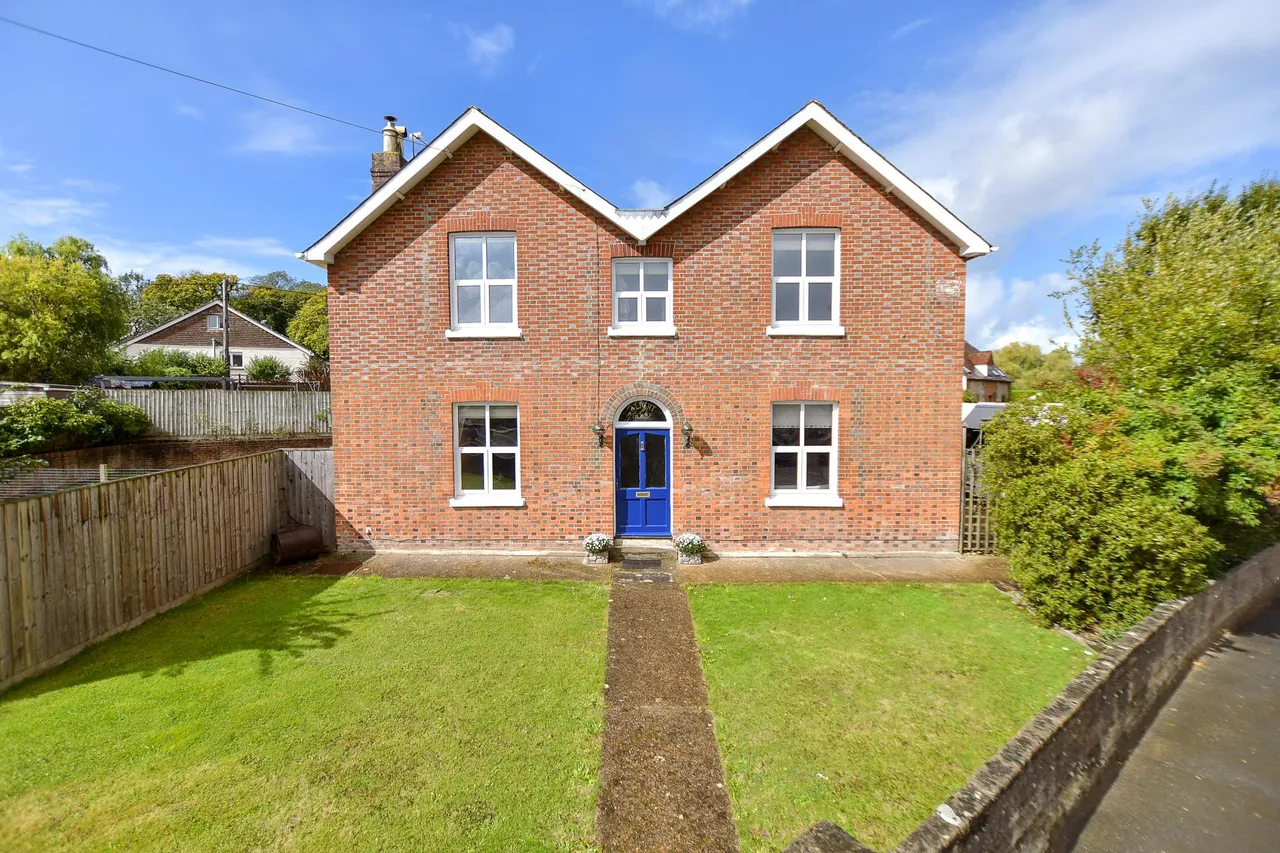 4 bed house for sale, Rookley, PO38