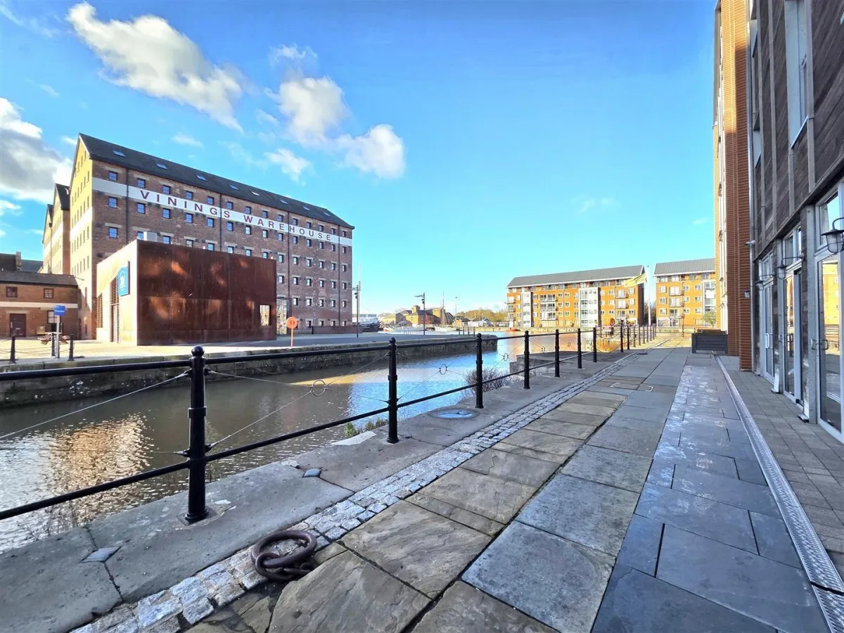 Merchants Quay, The Docks, GL1, photo 11