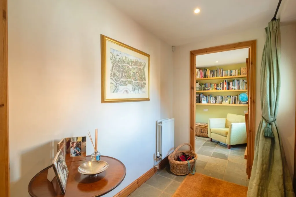 Church Farmhouse, Wymeswold, LE12, photo 11