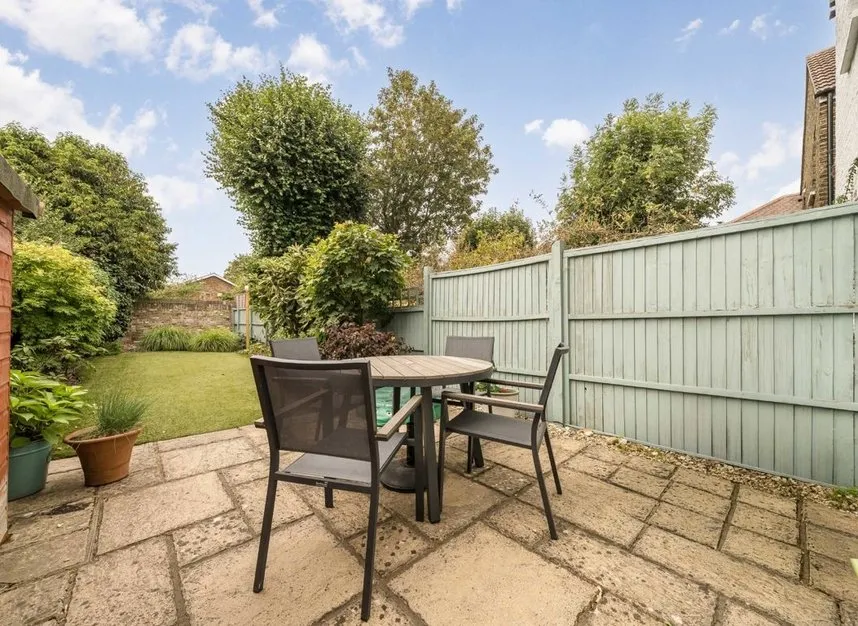 Malvern Road, Hampton, TW12, photo 4