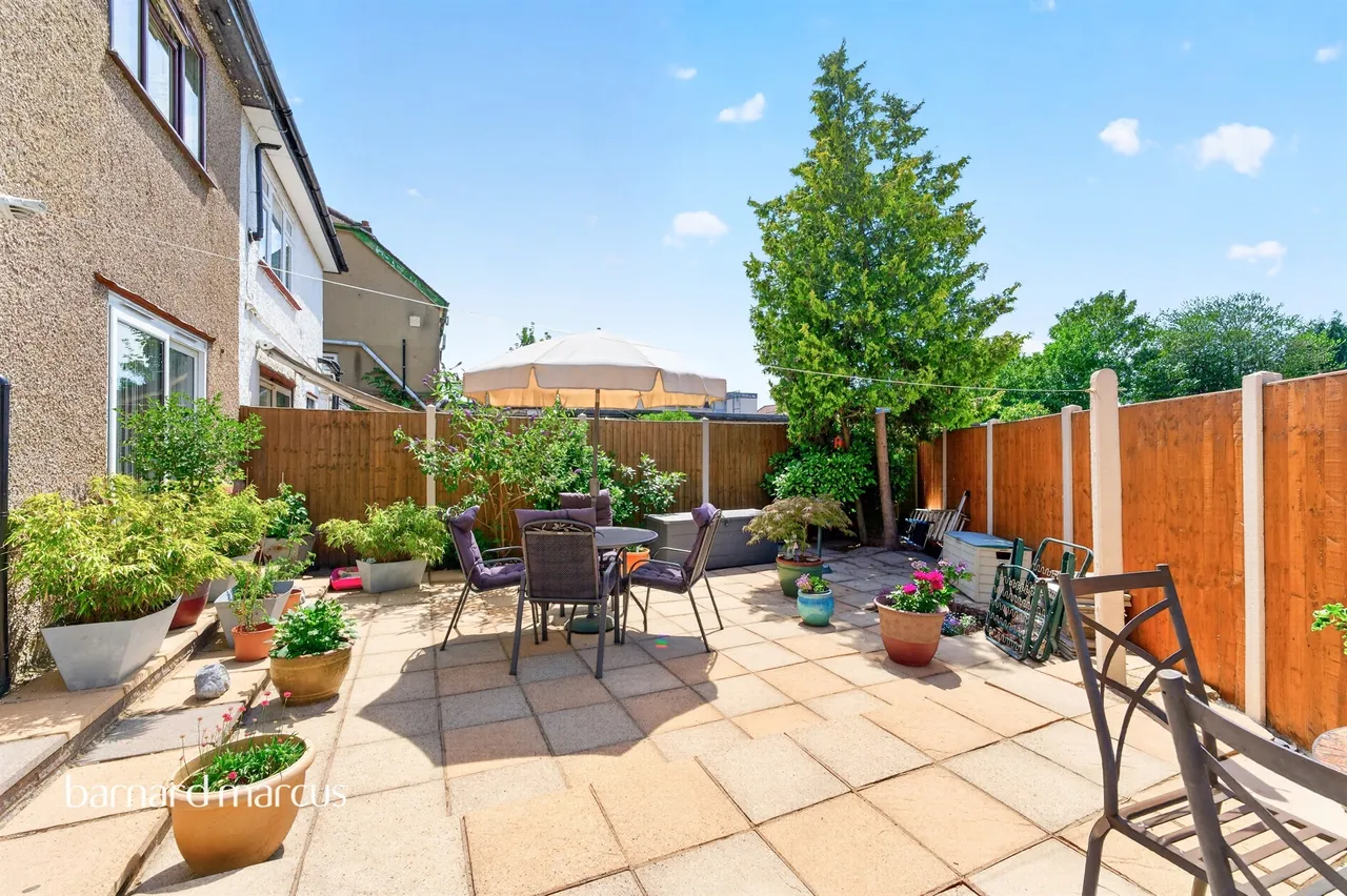Harlington Road West, Feltham, TW14, photo 16