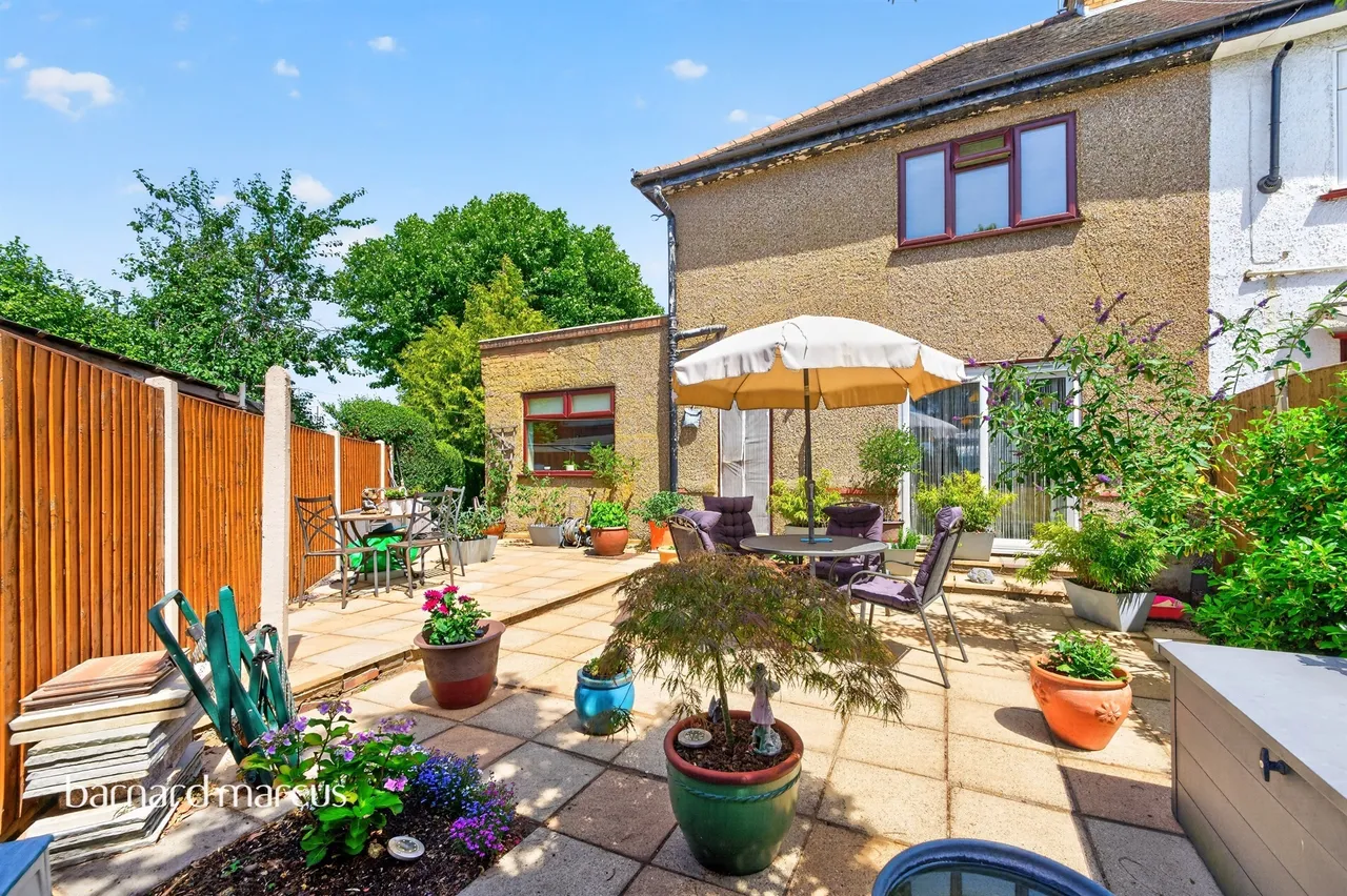 Harlington Road West, Feltham, TW14, photo 4