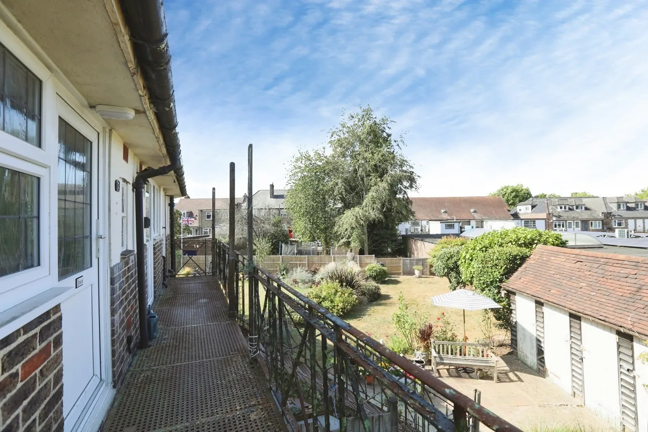 Christopher Road, East Grinstead, RH19, photo 13