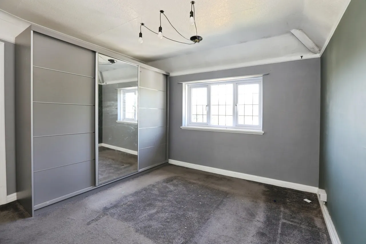 Christopher Road, East Grinstead, RH19, photo 3