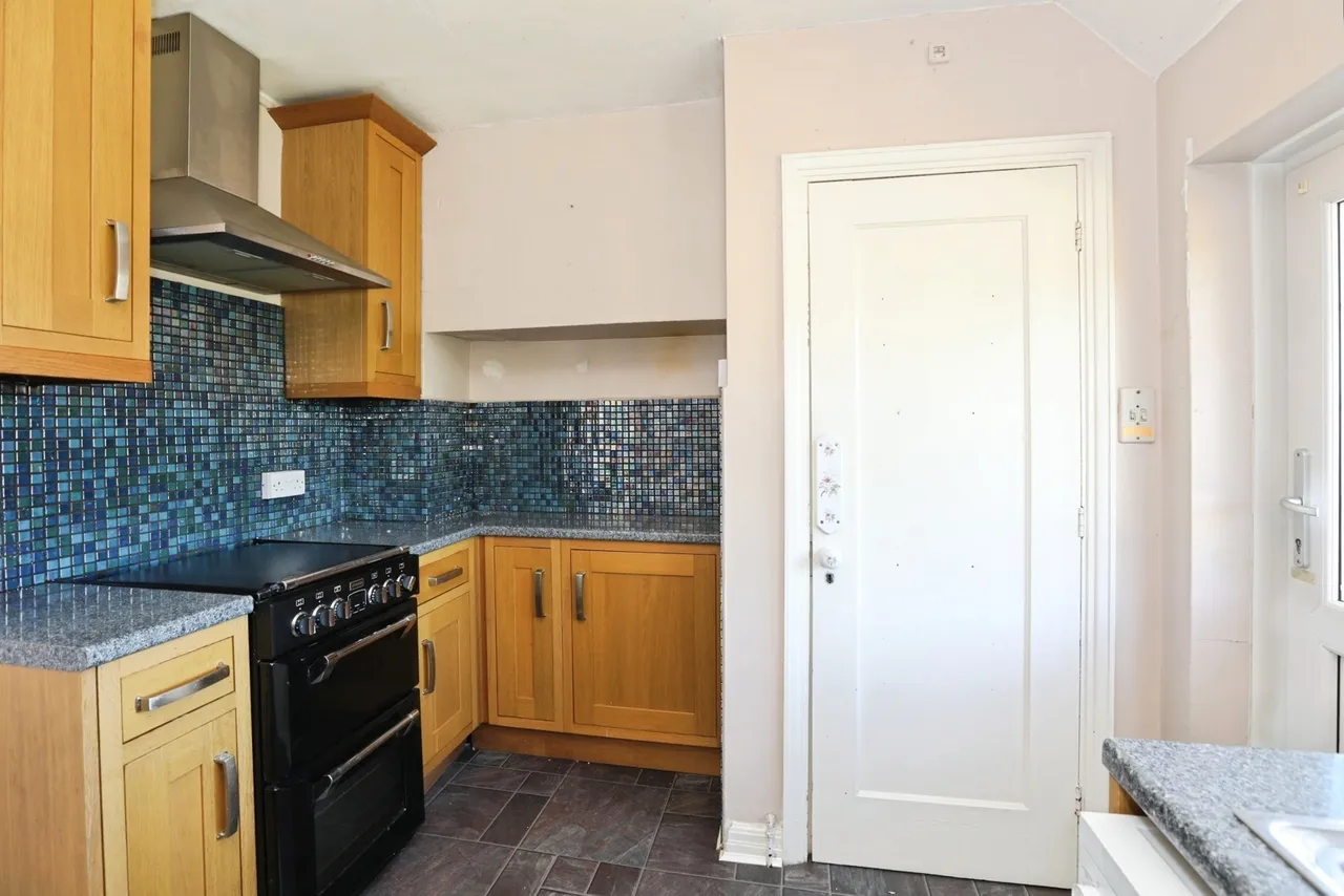 Christopher Road, East Grinstead, RH19, photo 5
