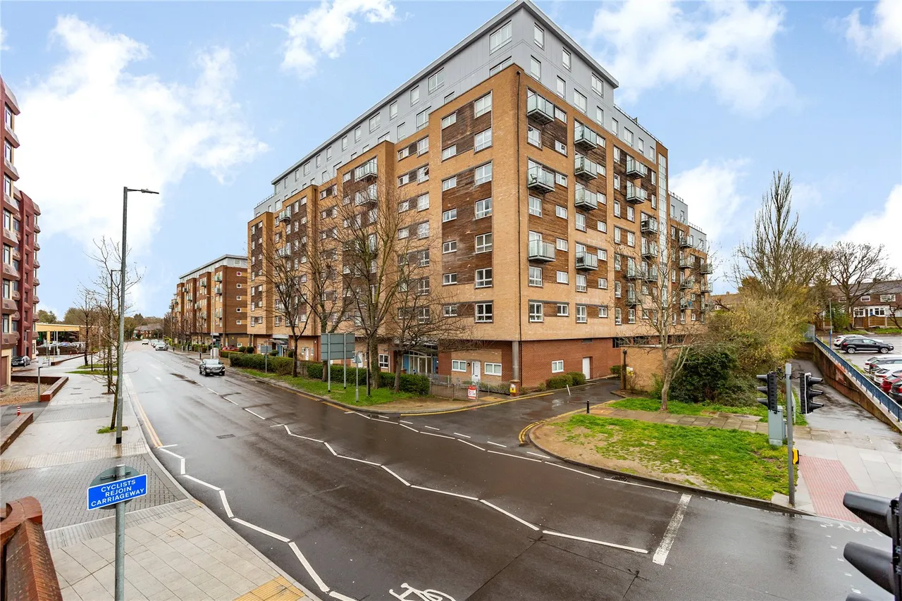 1 bed flat for sale, Basildon, SS16