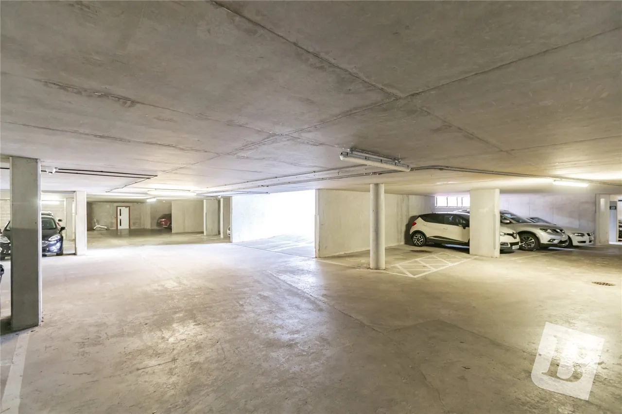 Basildon, SS16, photo 6