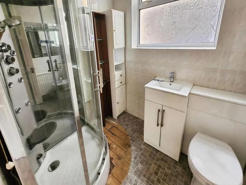 Victoria Road, Nuneaton, Warwickshire, CV10, photo 6