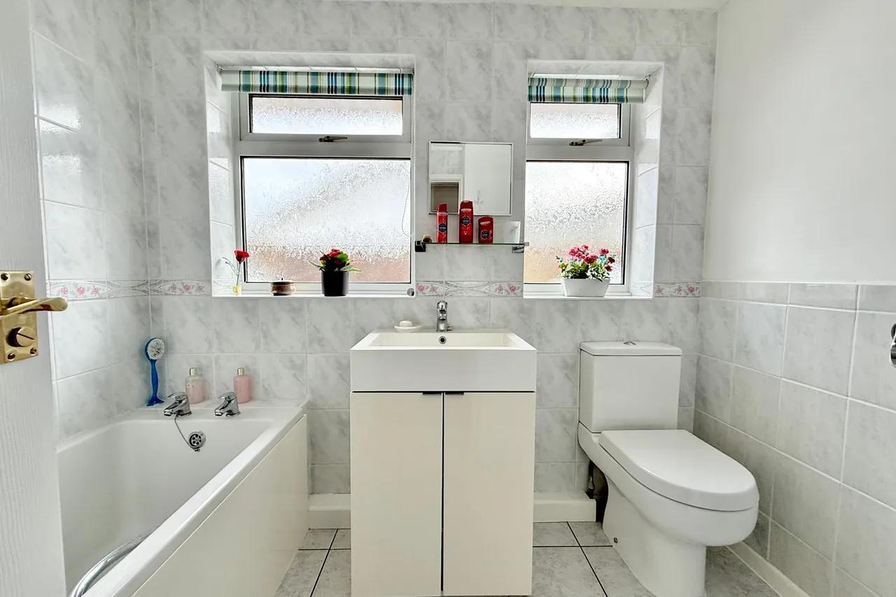 Webbs Close, Ashley Heath, BH24, photo 19