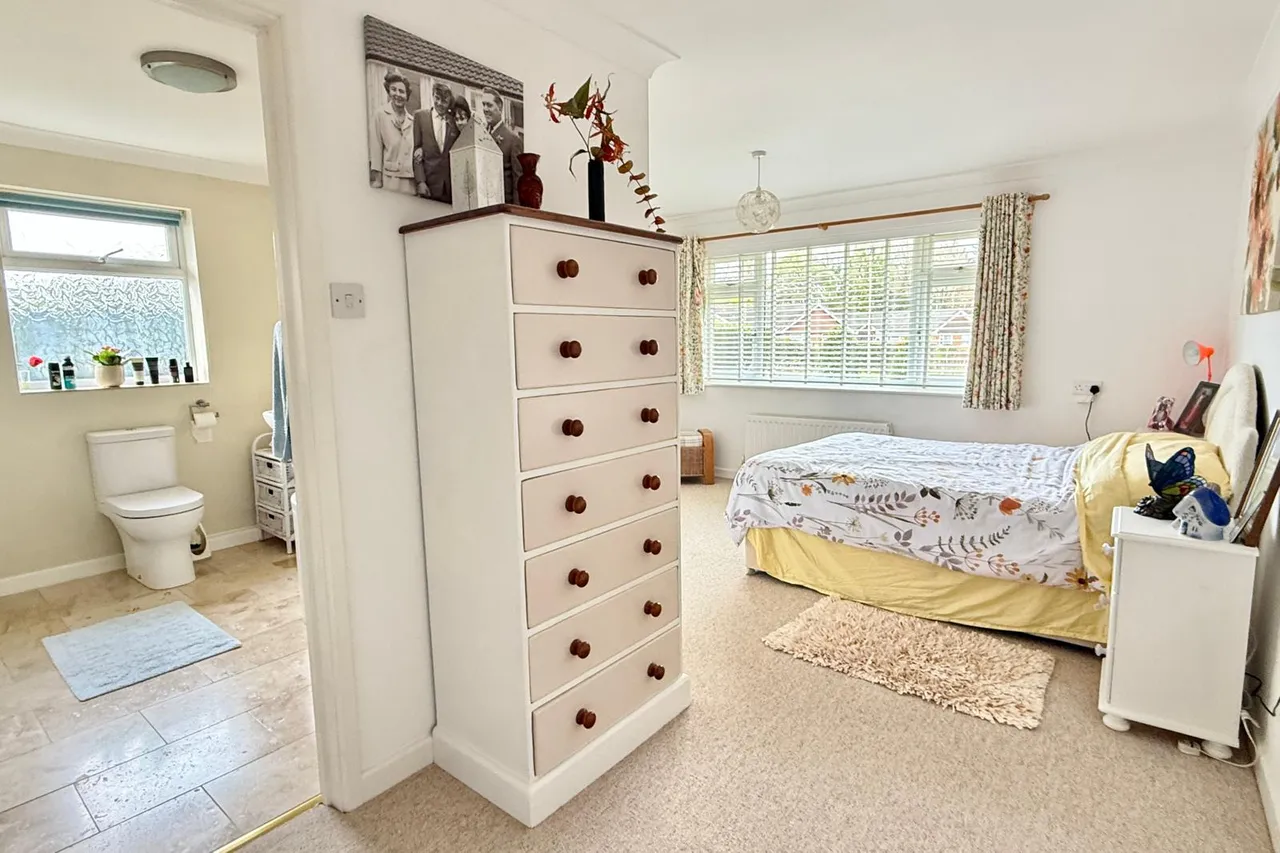 Webbs Close, Ashley Heath, BH24, photo 12