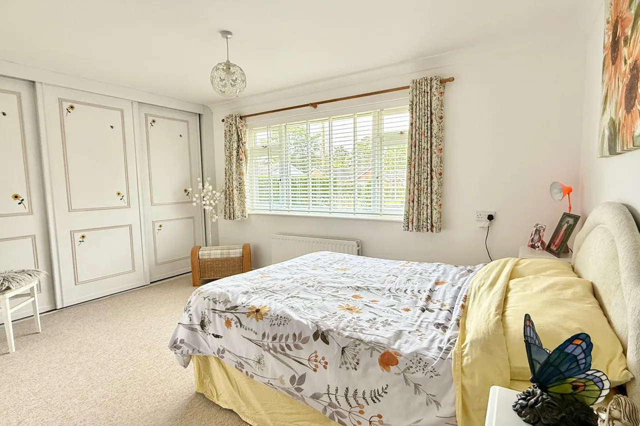 Webbs Close, Ashley Heath, BH24, photo 11