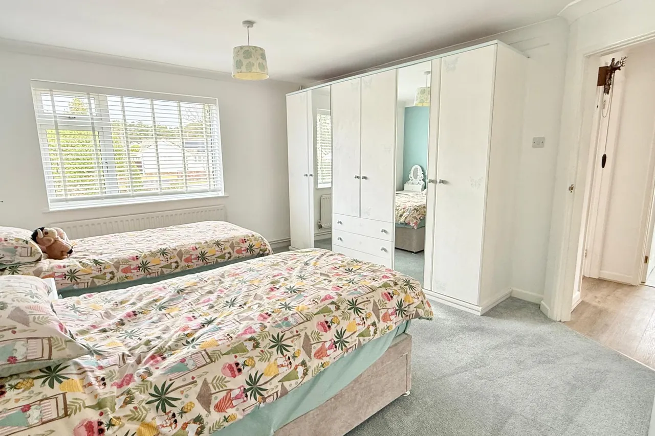 Webbs Close, Ashley Heath, BH24, photo 17