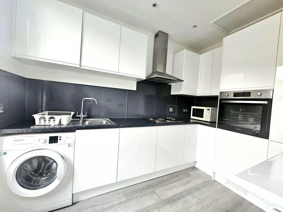 High Street, Beckenham, BR3, photo 2
