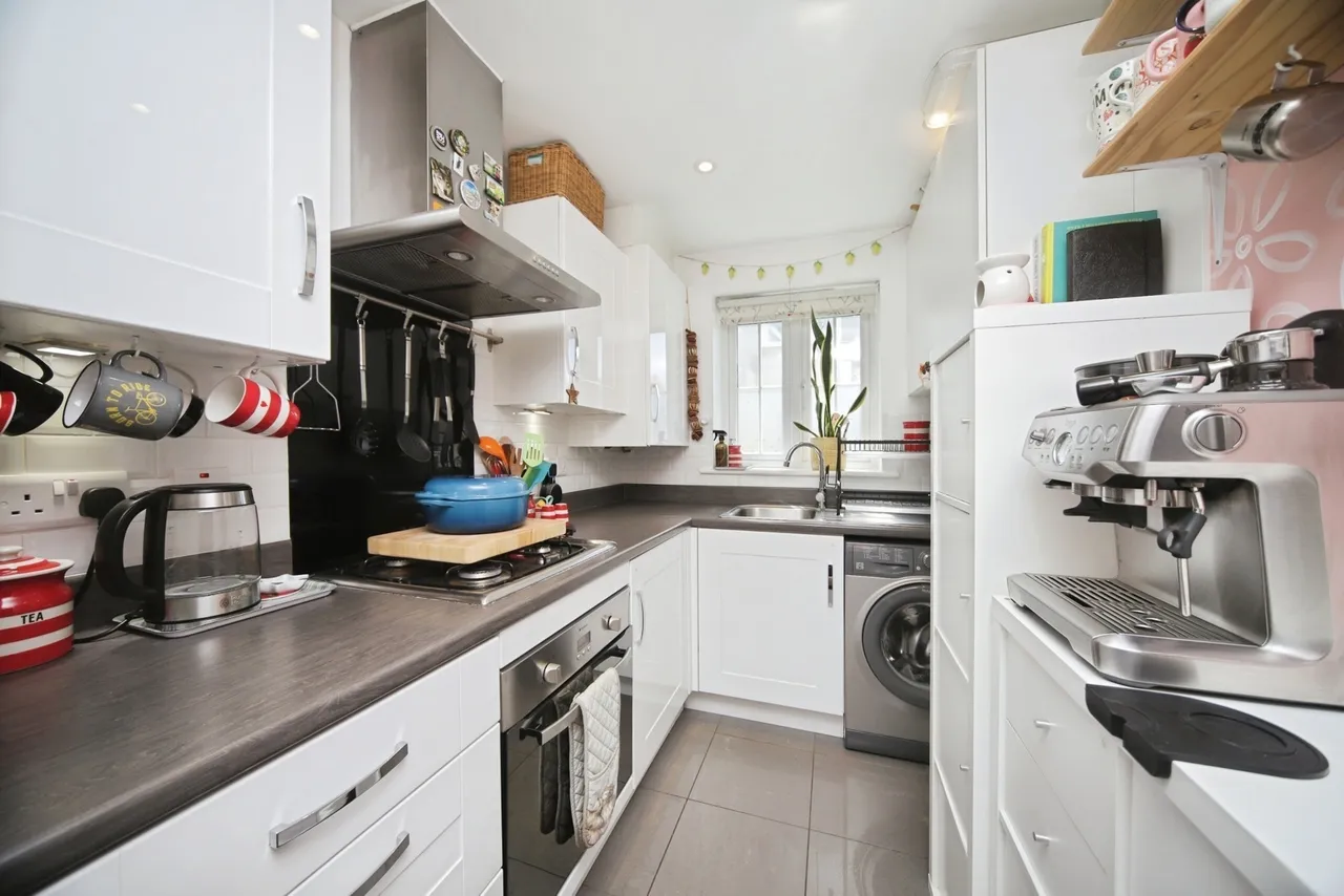 Parker Walk, Axminster, EX13, photo 2