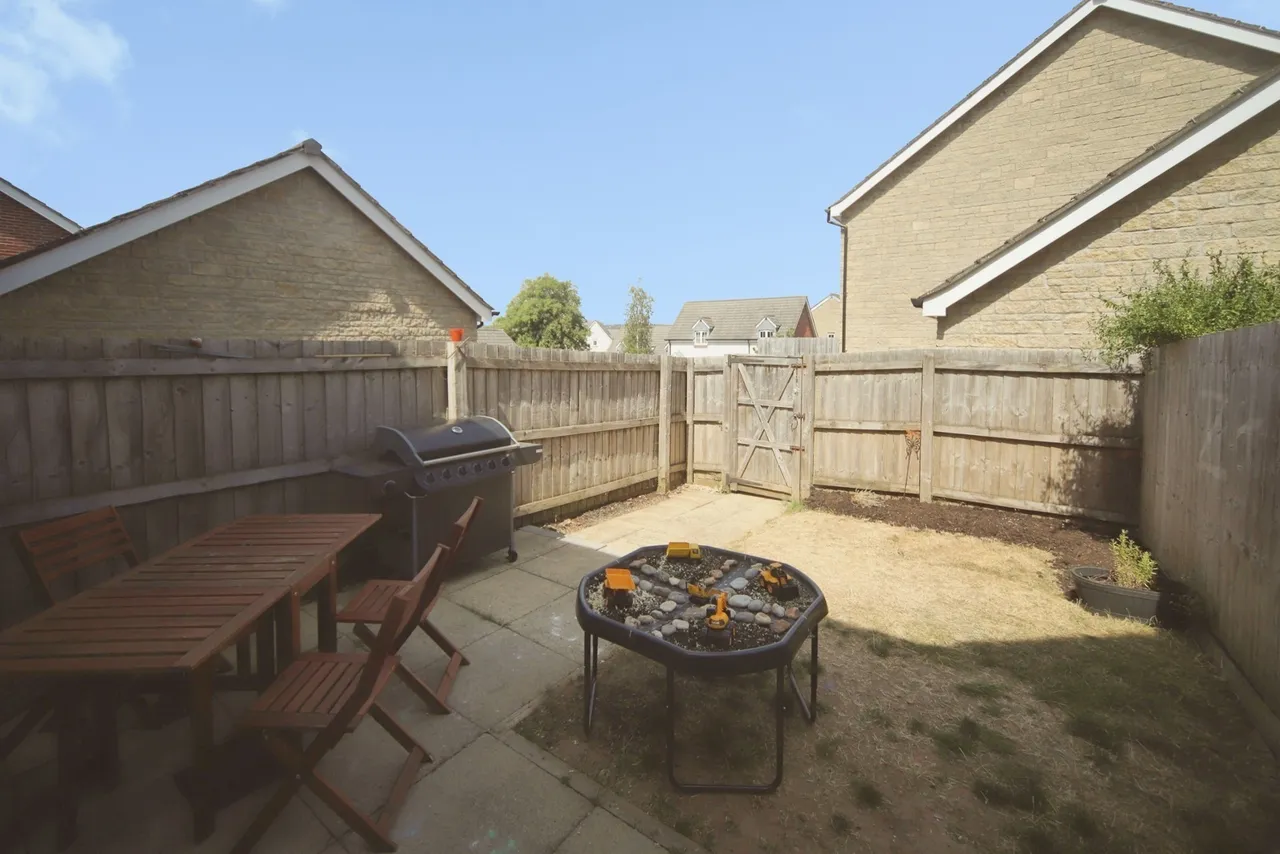 Parker Walk, Axminster, EX13, photo 13