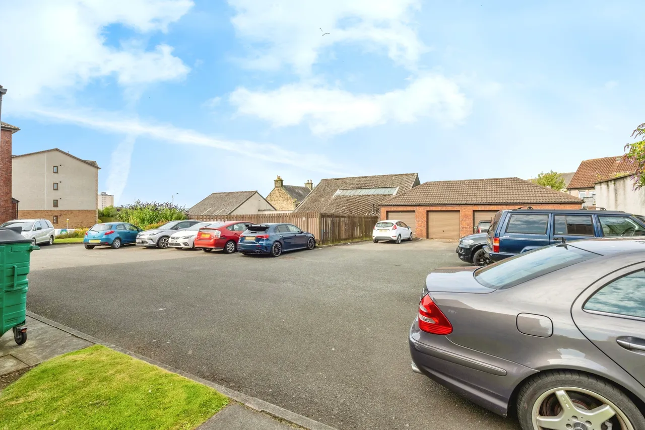 Rutherford Court, Kirkcaldy, KY1, photo 14
