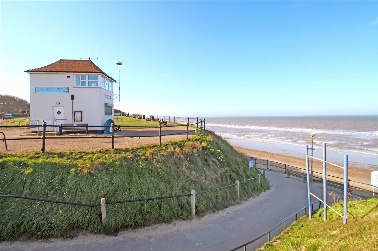 Back Street, Mundesley, Norwich, Norfolk, NR11, photo 6