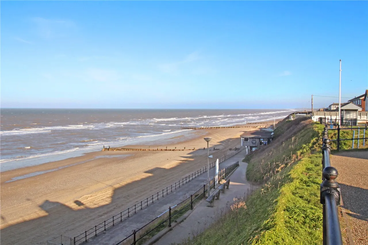 Back Street, Mundesley, Norwich, Norfolk, NR11, photo 12