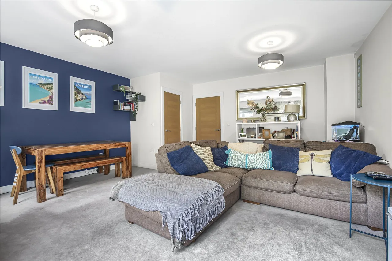 Brookwood Farm Drive, Knaphill, GU21, photo 5