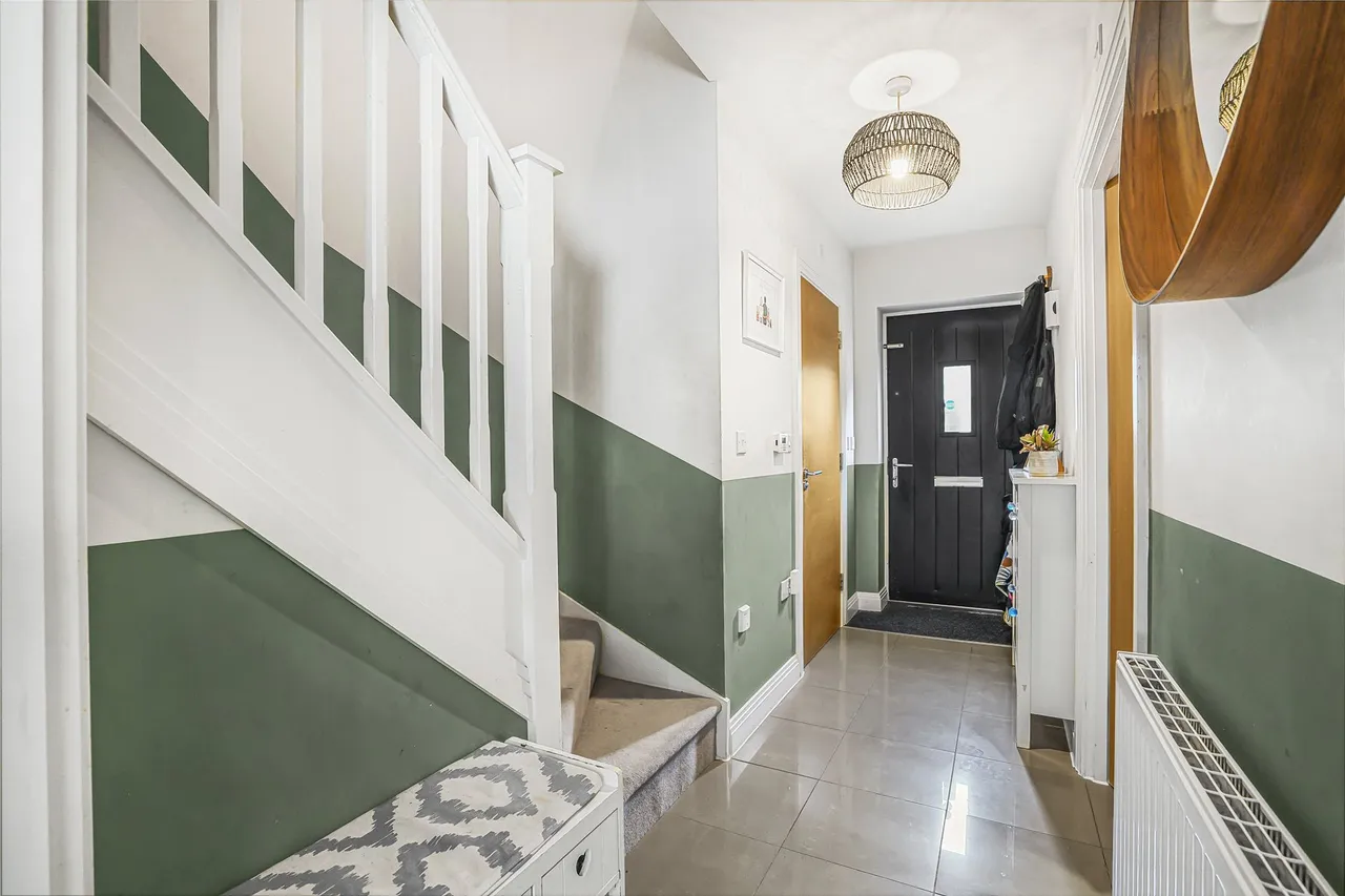 Brookwood Farm Drive, Knaphill, GU21, photo 8