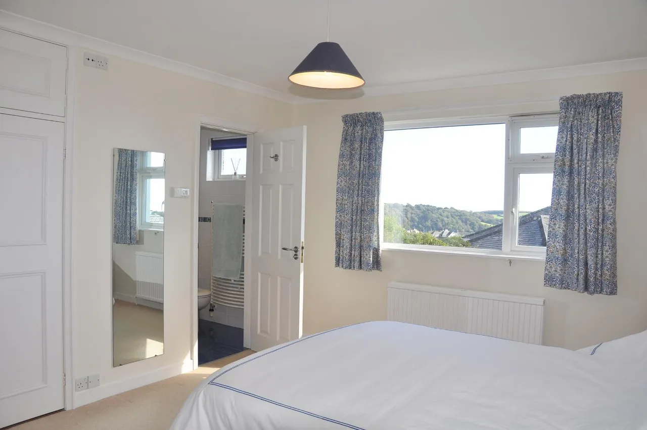 Waterloo Close, St. Mawes, TR2, photo 17