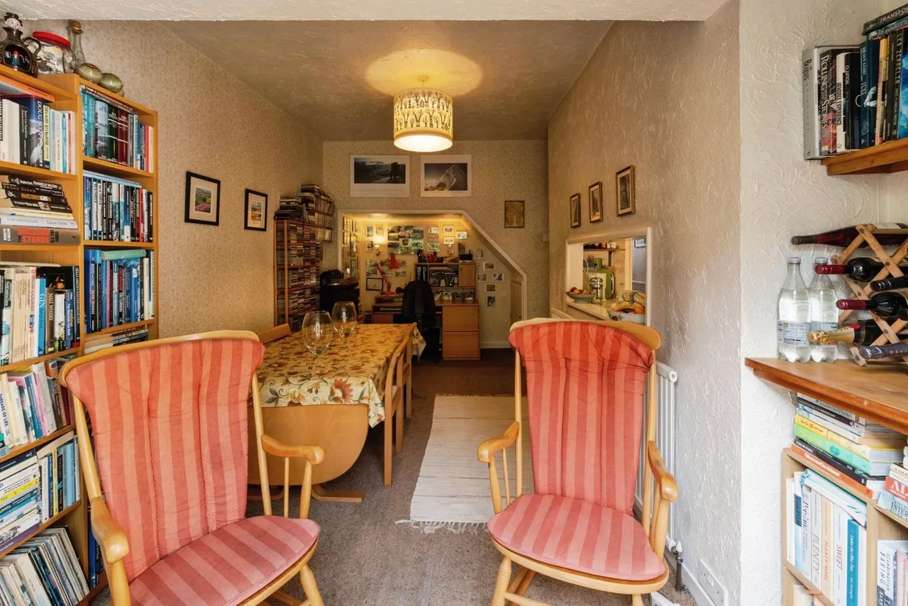 Higham Hill Road, London, E17, photo 8