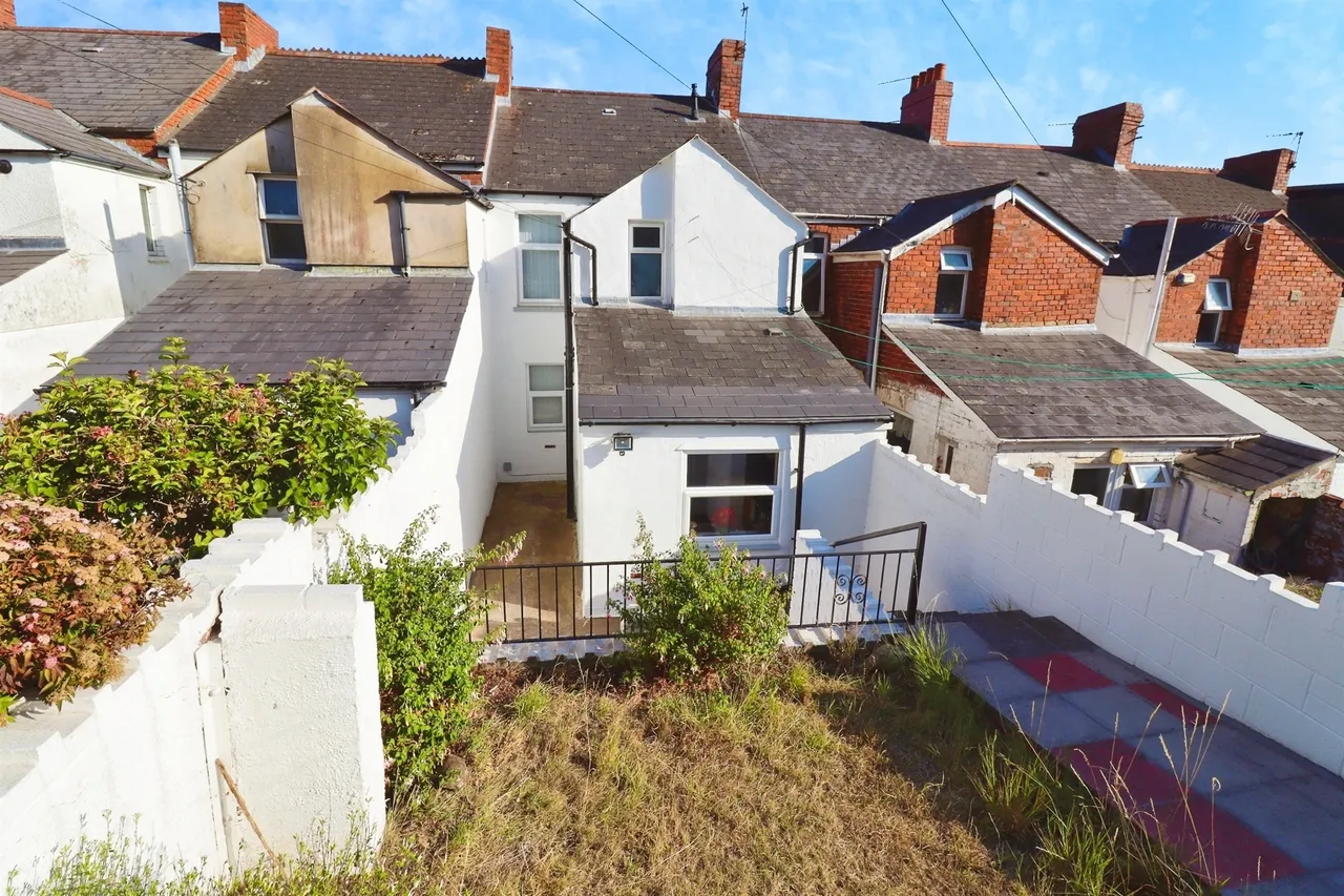 Porthkerry Road, Barry, CF62, photo 16
