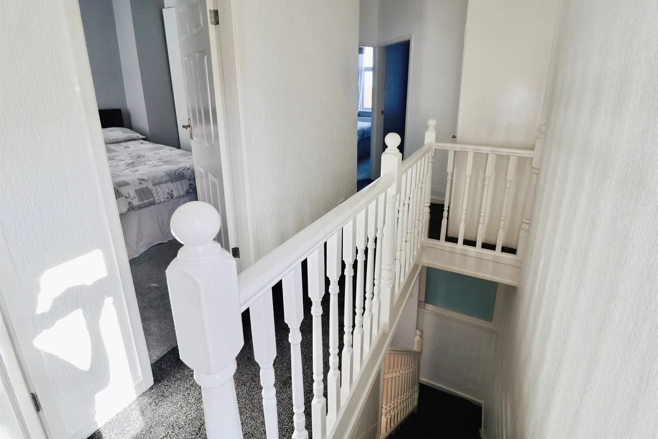 Porthkerry Road, Barry, CF62, photo 7