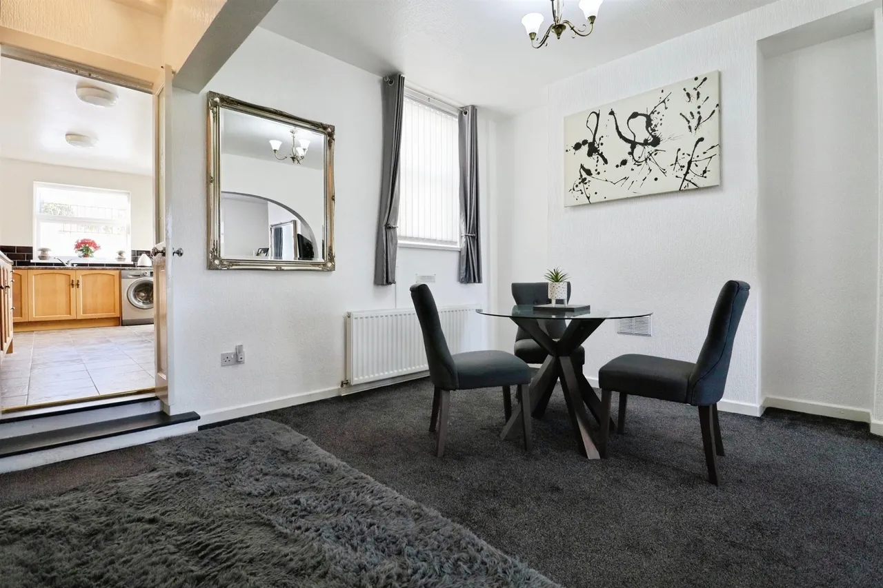 Porthkerry Road, Barry, CF62, photo 4