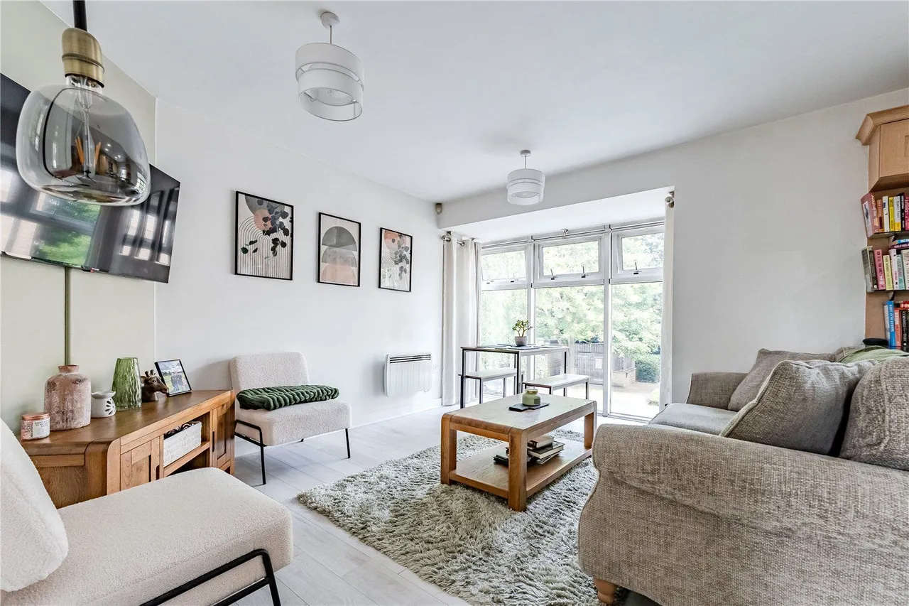2 bed flat for sale, Cornmill View, Horsforth, LS18
