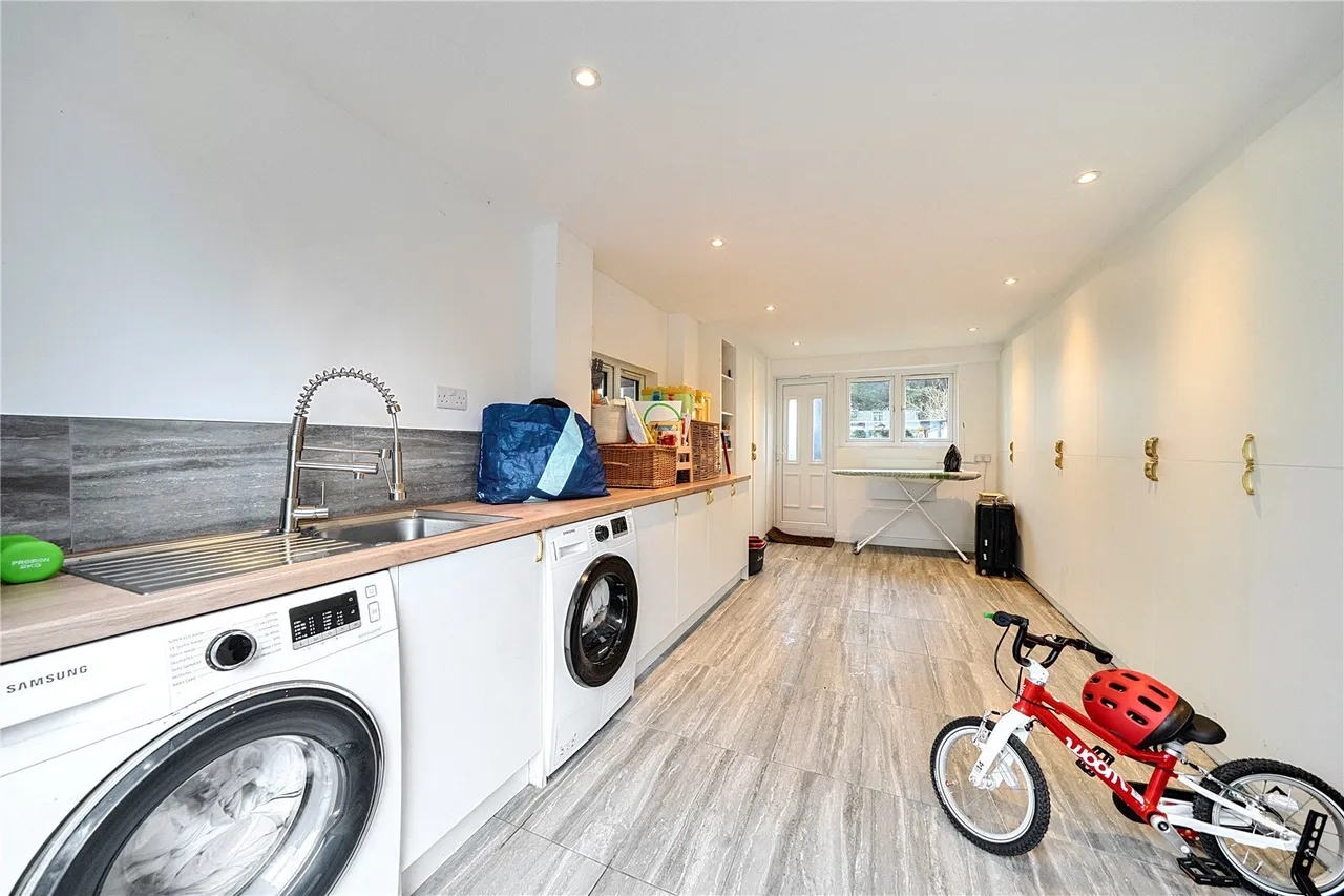 Bromley Common, BR2, photo 15