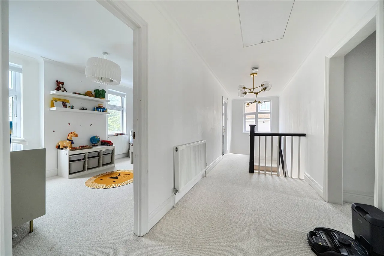 Bromley Common, BR2, photo 11