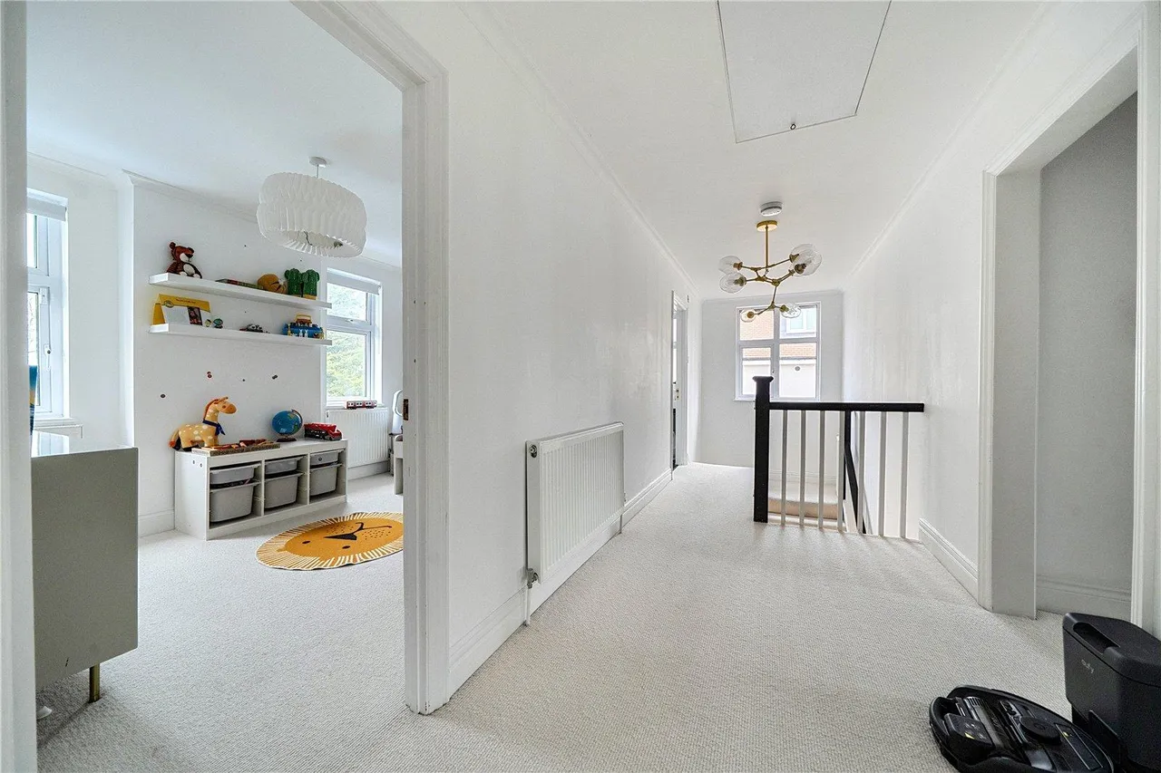 Bromley Common, BR2, photo 15