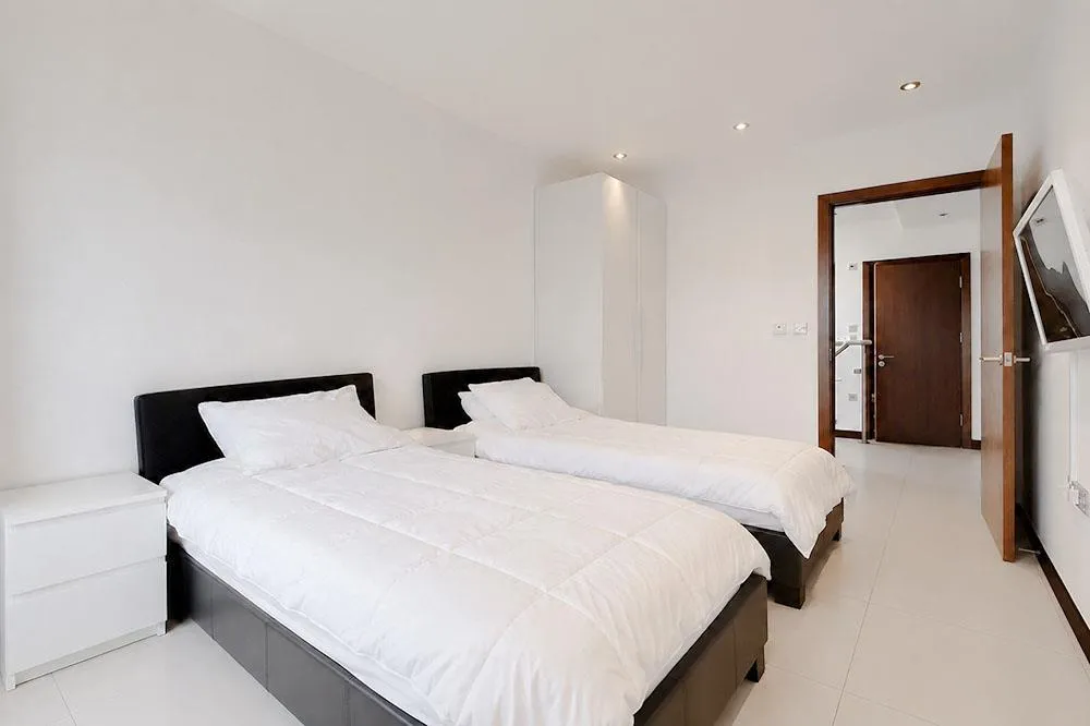 Portman Square, Marylebone, W1H, photo 4