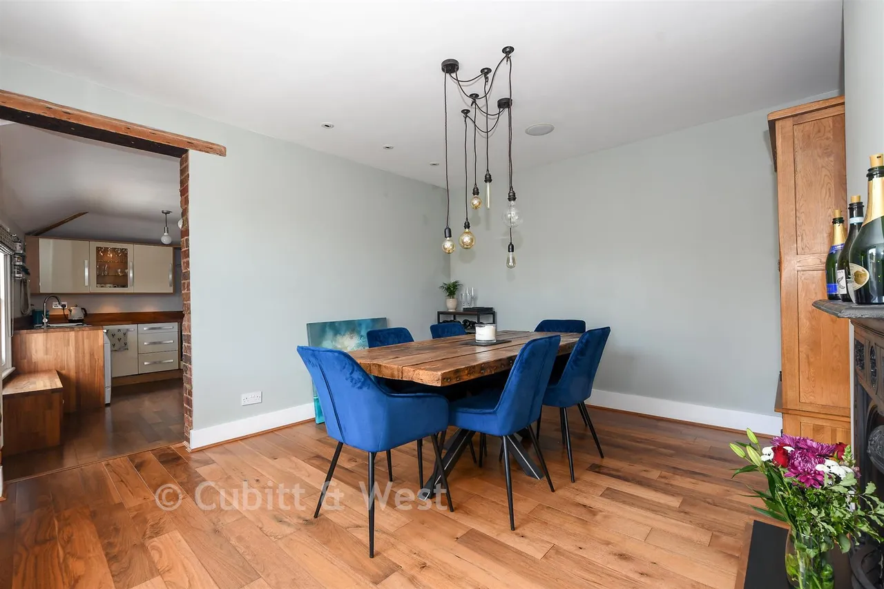 Guildford Road, Westcott, RH4, photo 8