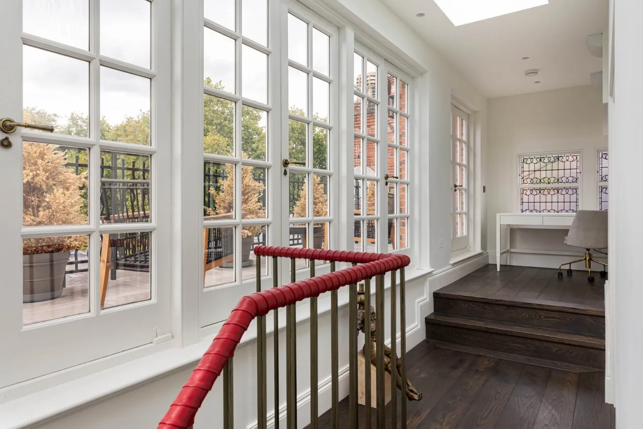 South Street, London, W1K, photo 13