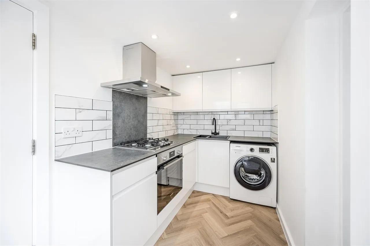 Kilburn Lane, London W10 4BQ, photo 5
