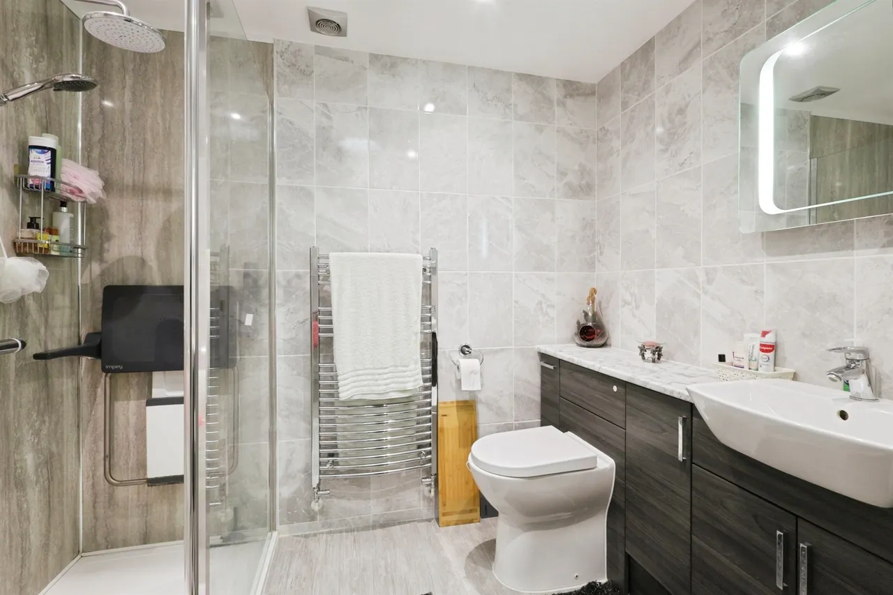 Willingdon Park Drive, Eastbourne, photo 11