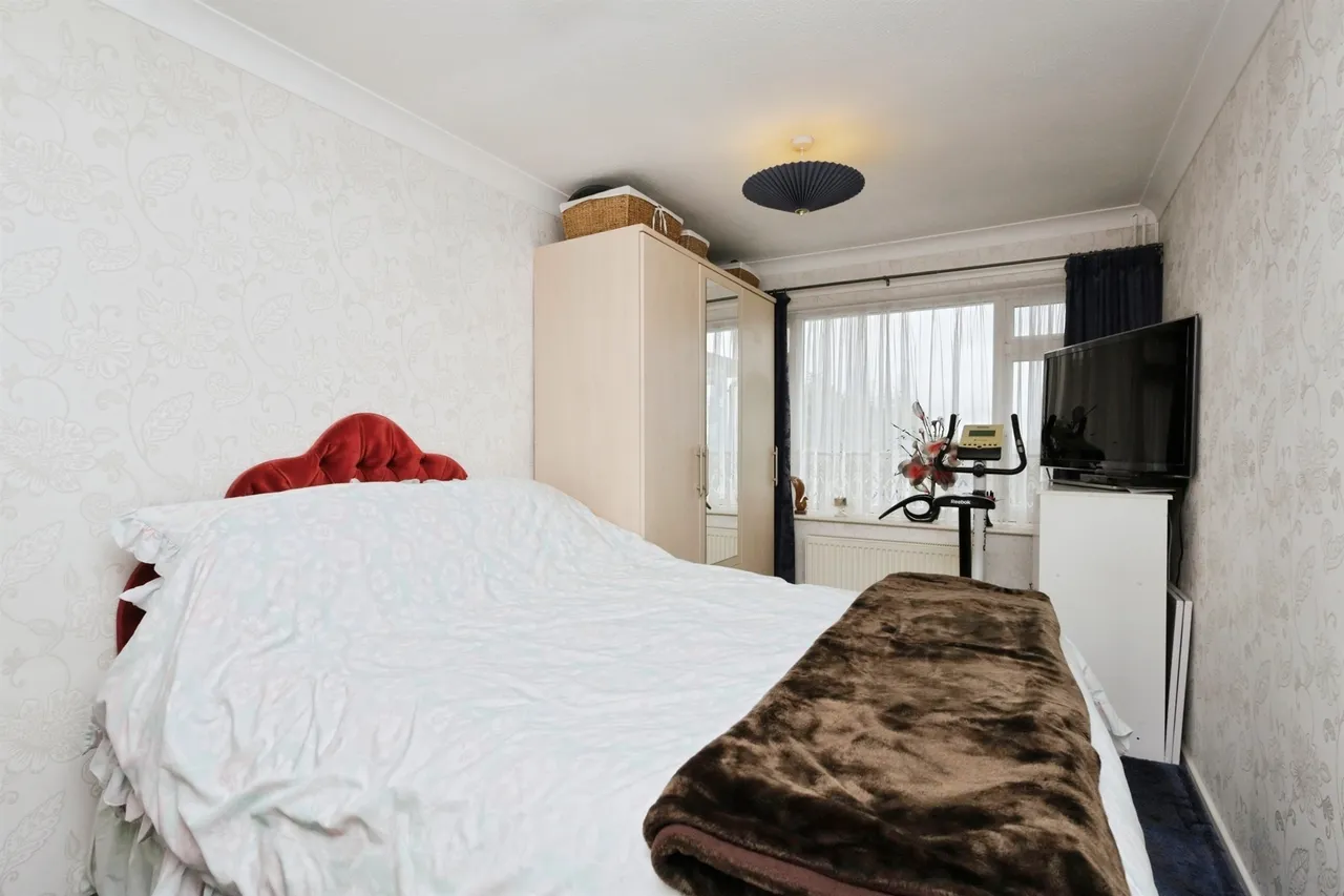 Willingdon Park Drive, Eastbourne, photo 9