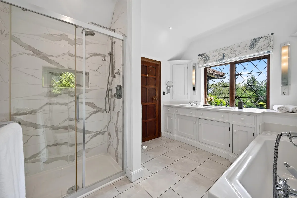 Winter Hill Road, Pinkneys Green, SL6, photo 18