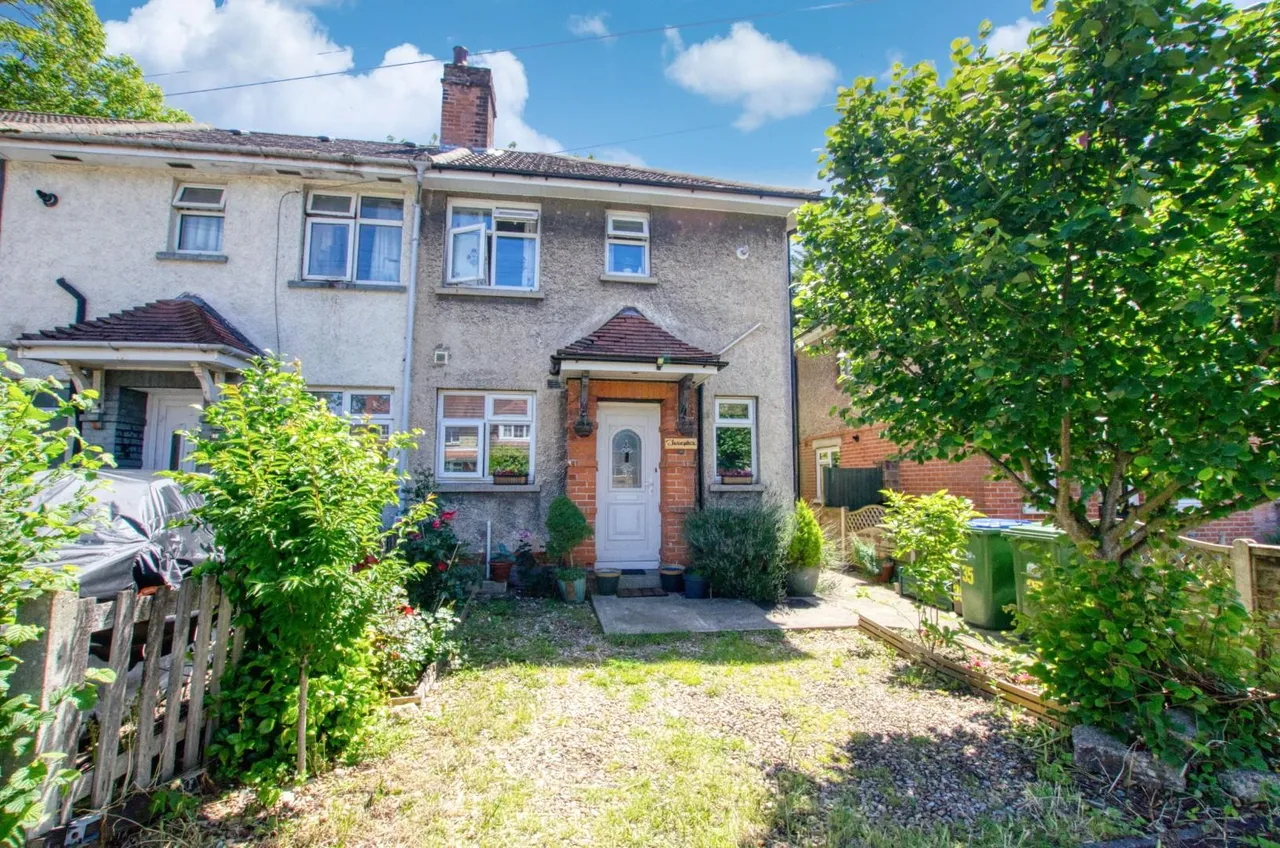 2 bed house for sale — Magnolia Road, Southampton, SO19 7LG