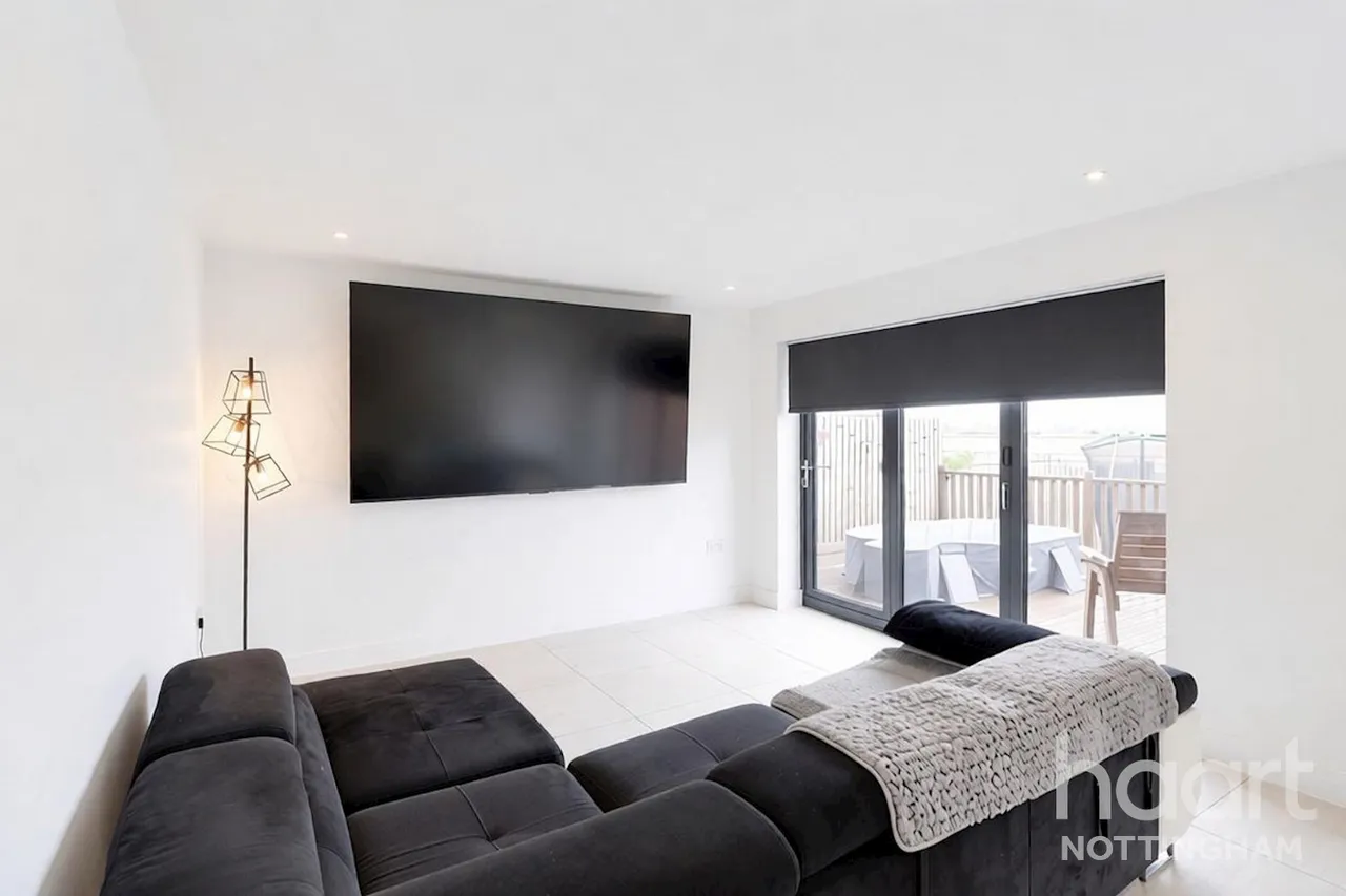 Manor Road, Barton-in-Fabis, NG11, photo 10