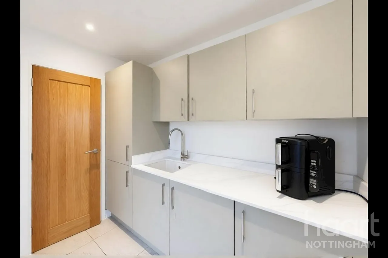 Manor Road, Barton-in-Fabis, NG11, photo 9