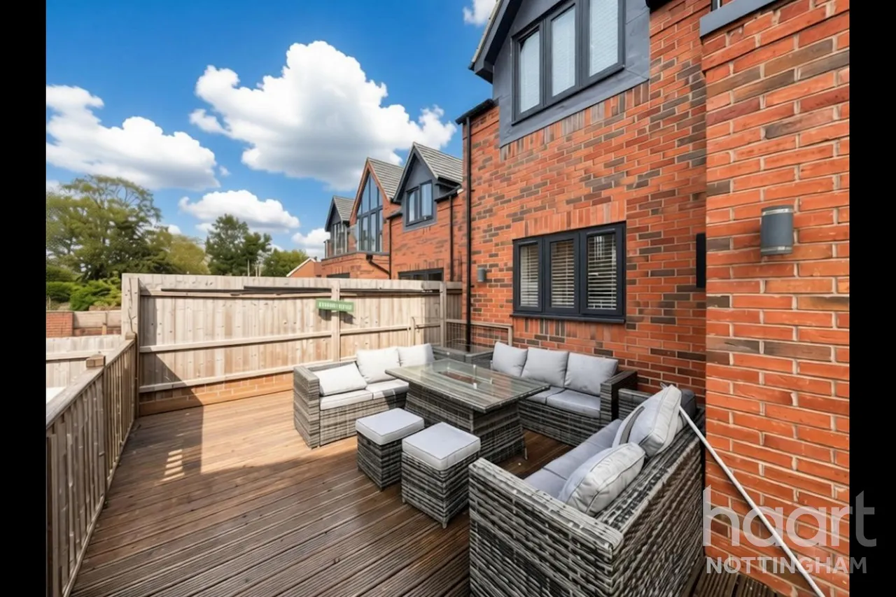 Manor Road, Barton-in-Fabis, NG11, photo 24
