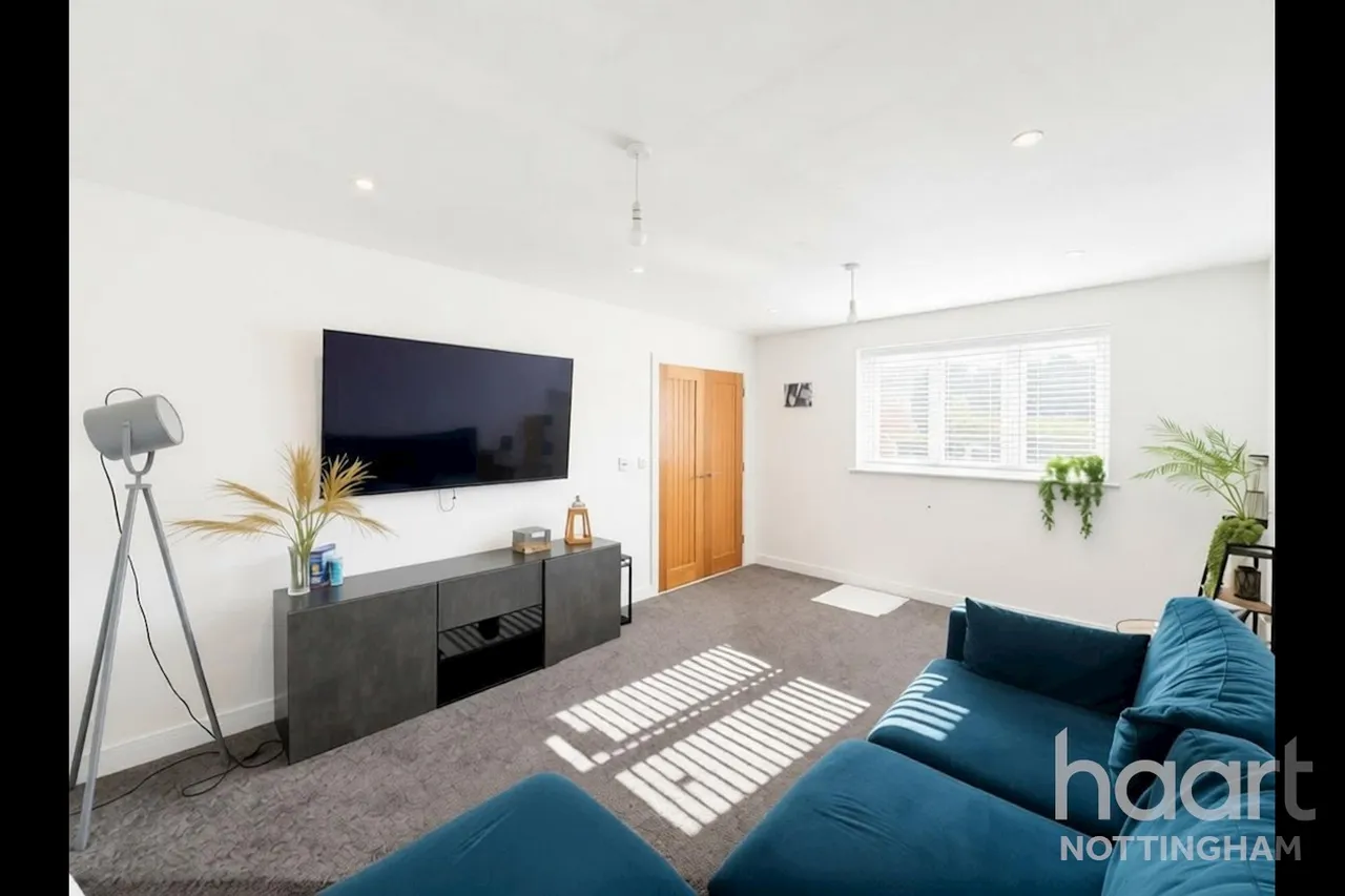 Manor Road, Barton-in-Fabis, NG11, photo 3