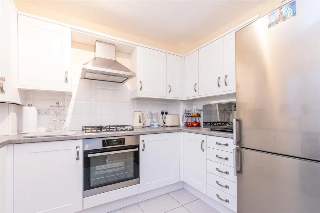Slough Close, Corby, photo 6